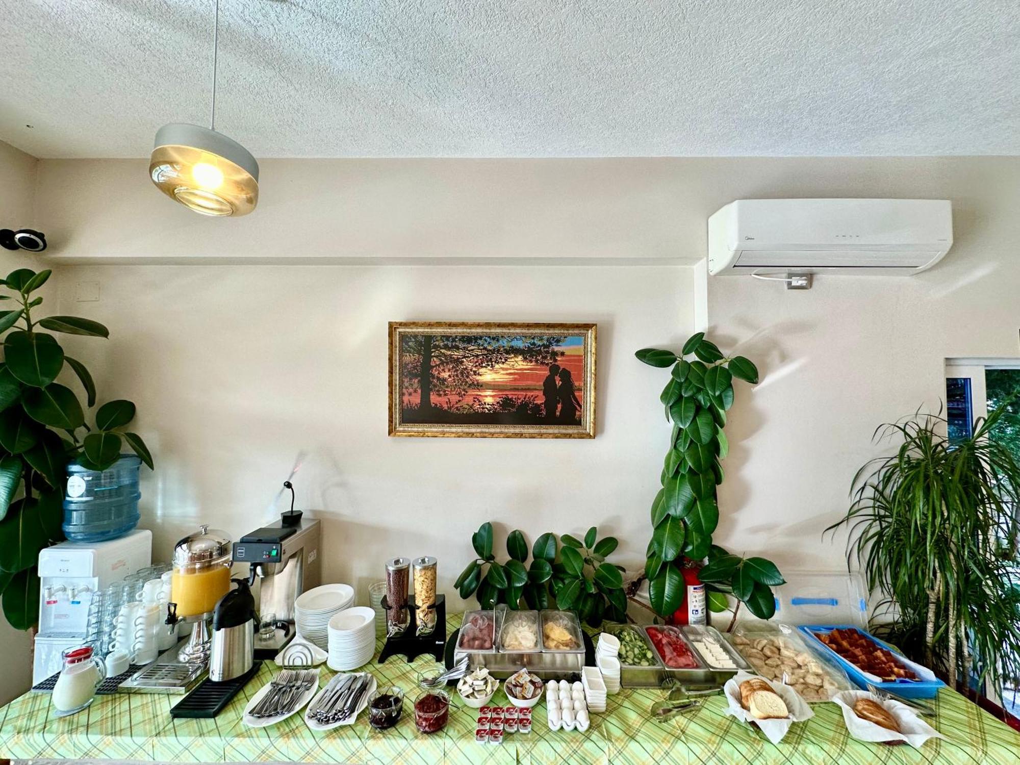 Family Hotel Haruni Ksamil Ngoại thất bức ảnh