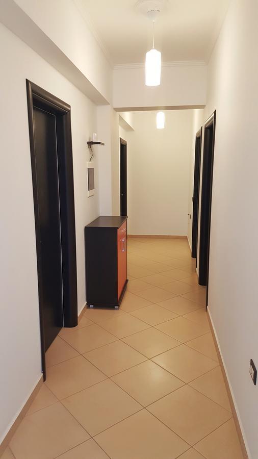 Family Hotel Haruni Ksamil Ngoại thất bức ảnh